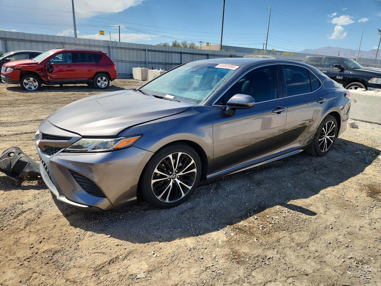 2018 TOYOTA CAMRY SE
