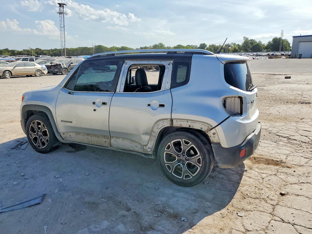 2017 JEEP RENEGADE LIMITED — снимка 2