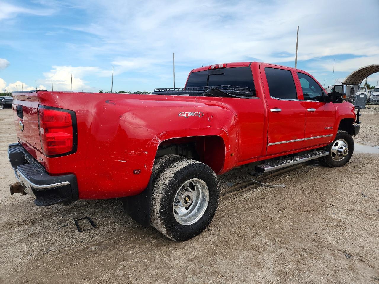 2015 CHEVROLET SILVERADO K3500 LTZ — снимка 3
