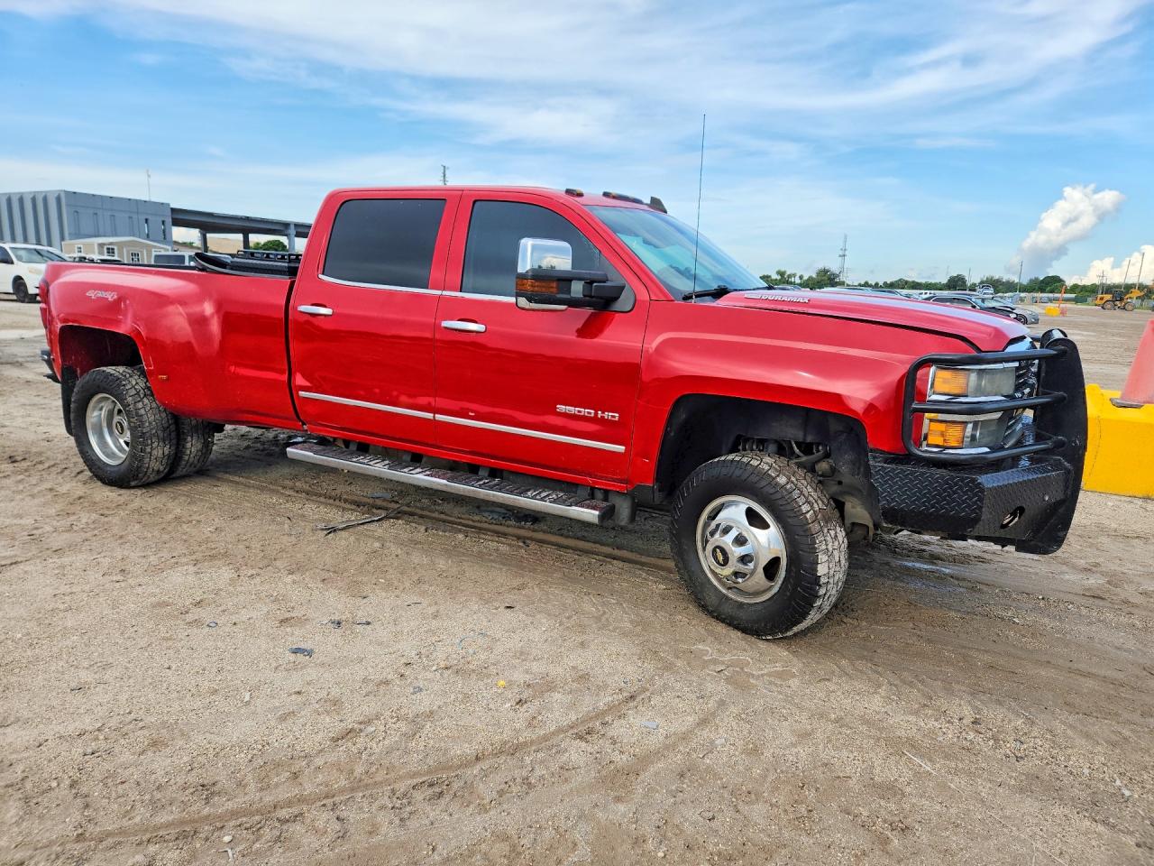 2015 CHEVROLET SILVERADO K3500 LTZ — снимка 4