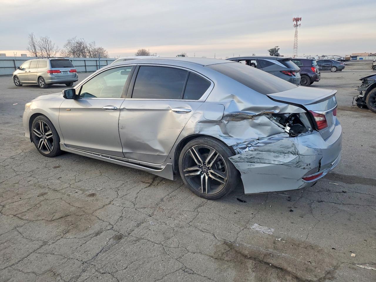 2017 HONDA ACCORD SPORT — снимка 2