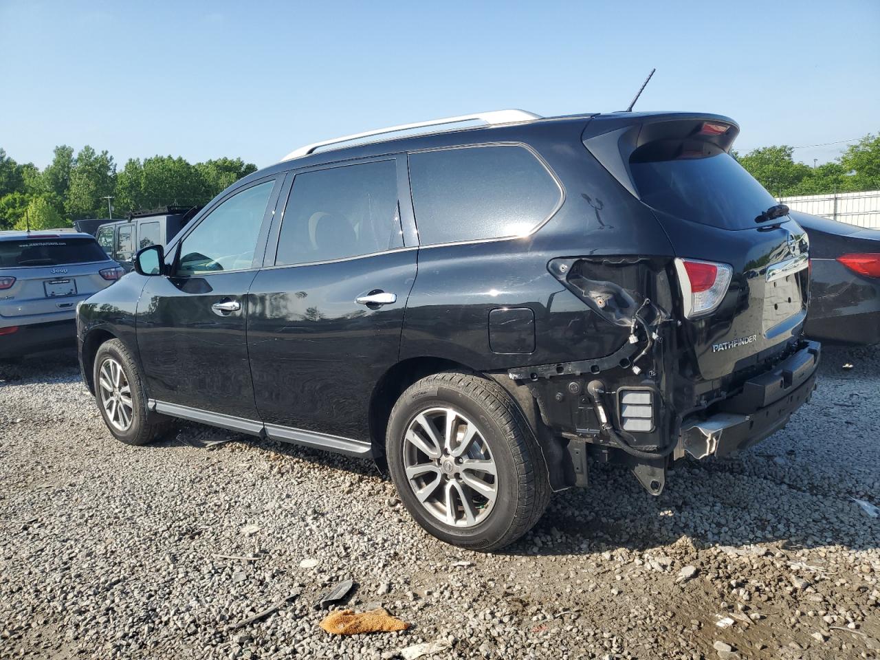 2015 NISSAN PATHFINDER SV — снимка 2