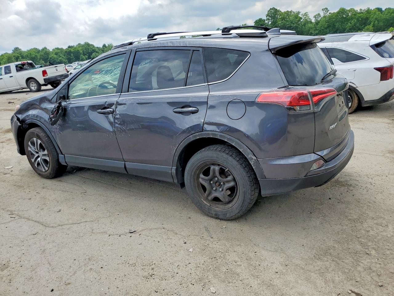 2016 TOYOTA RAV4 LE — снимка 2