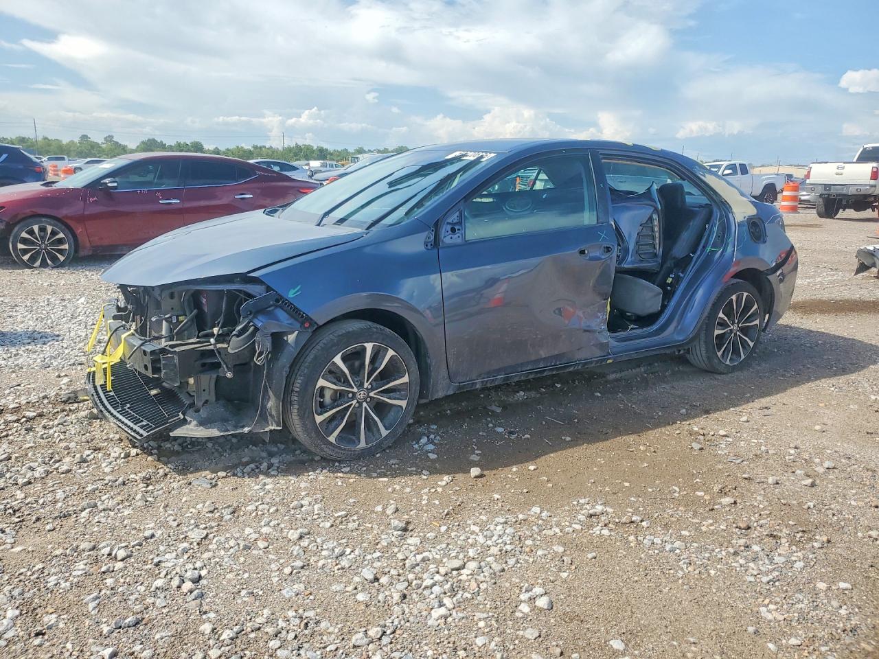 2017 TOYOTA COROLLA SE