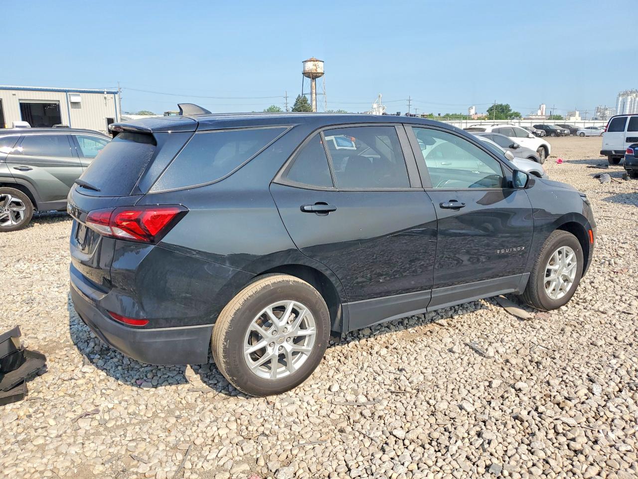 2024 CHEVROLET EQUINOX LS — снимка 3