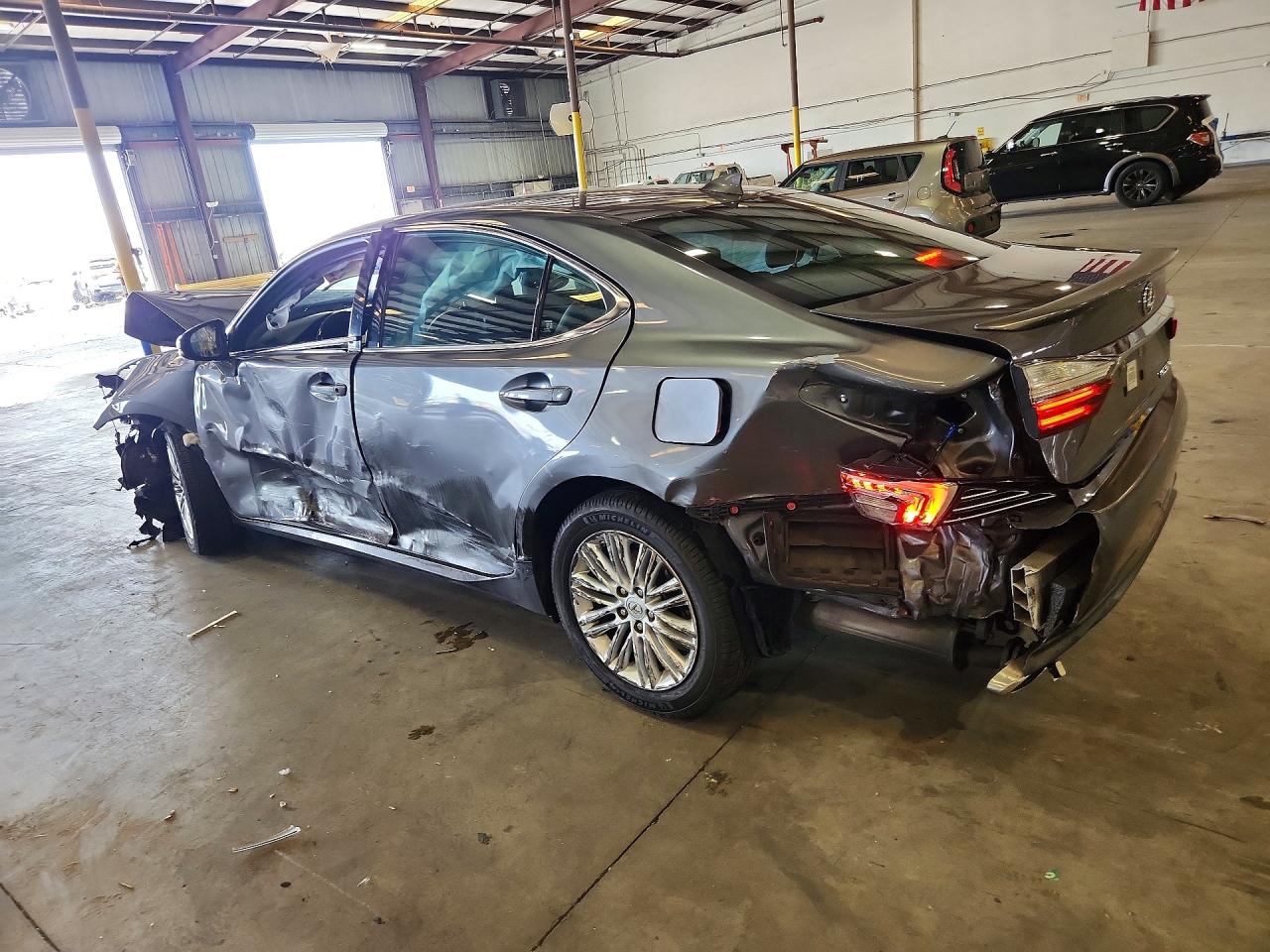 2016 LEXUS ES 350 — снимка 2