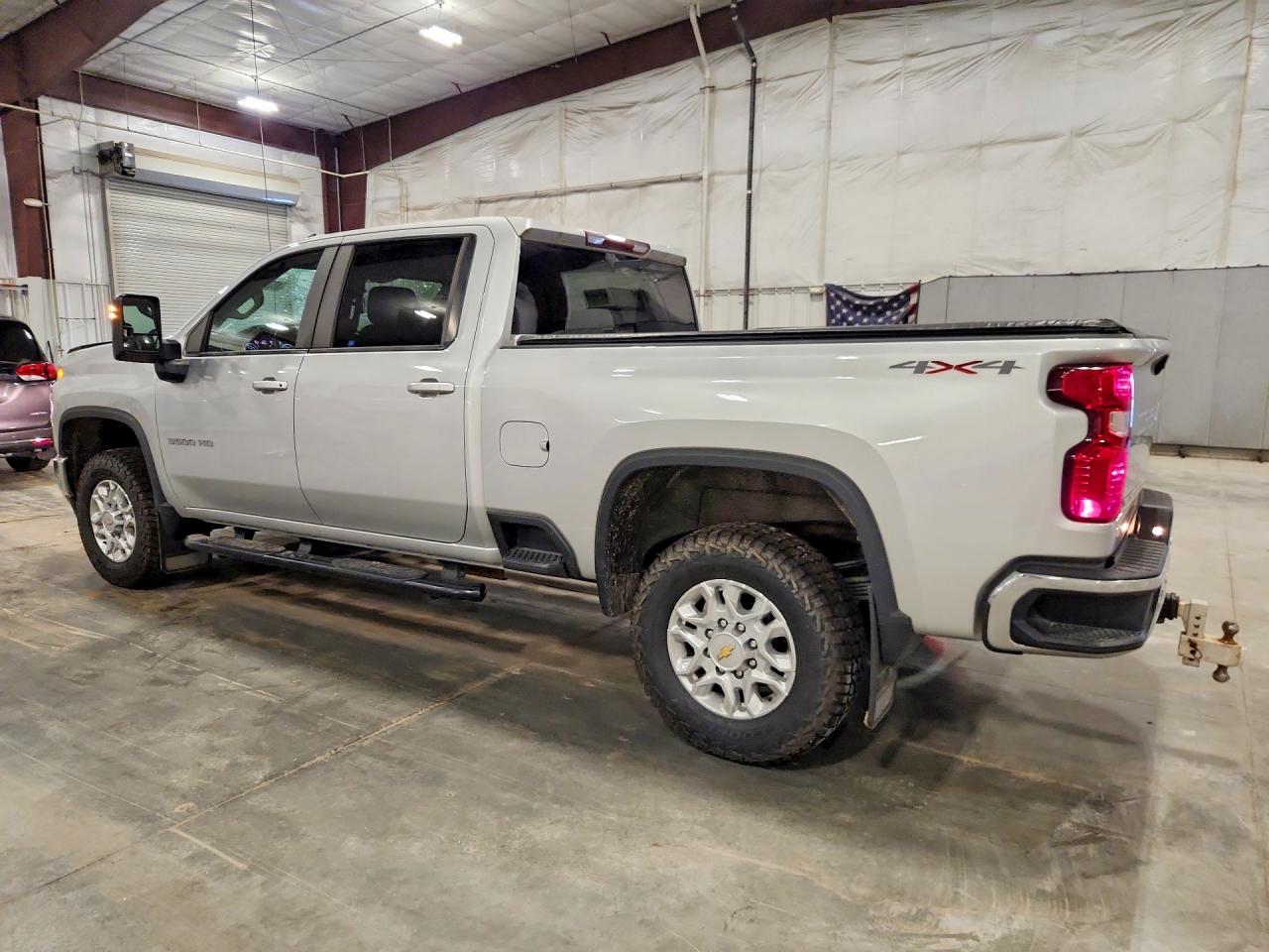 2021 CHEVROLET SILVERADO K3500 LT — снимка 2