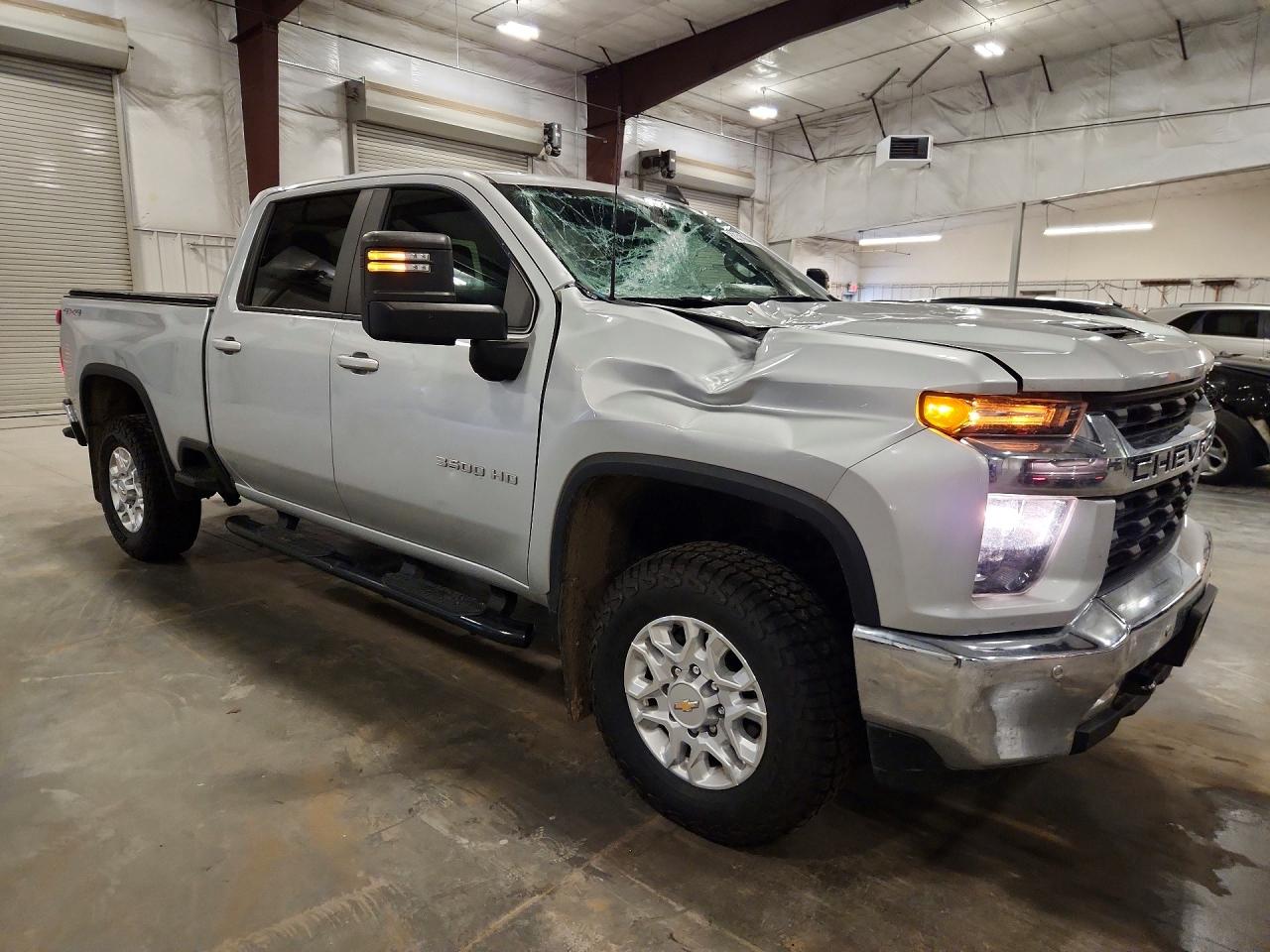 2021 CHEVROLET SILVERADO K3500 LT — снимка 4