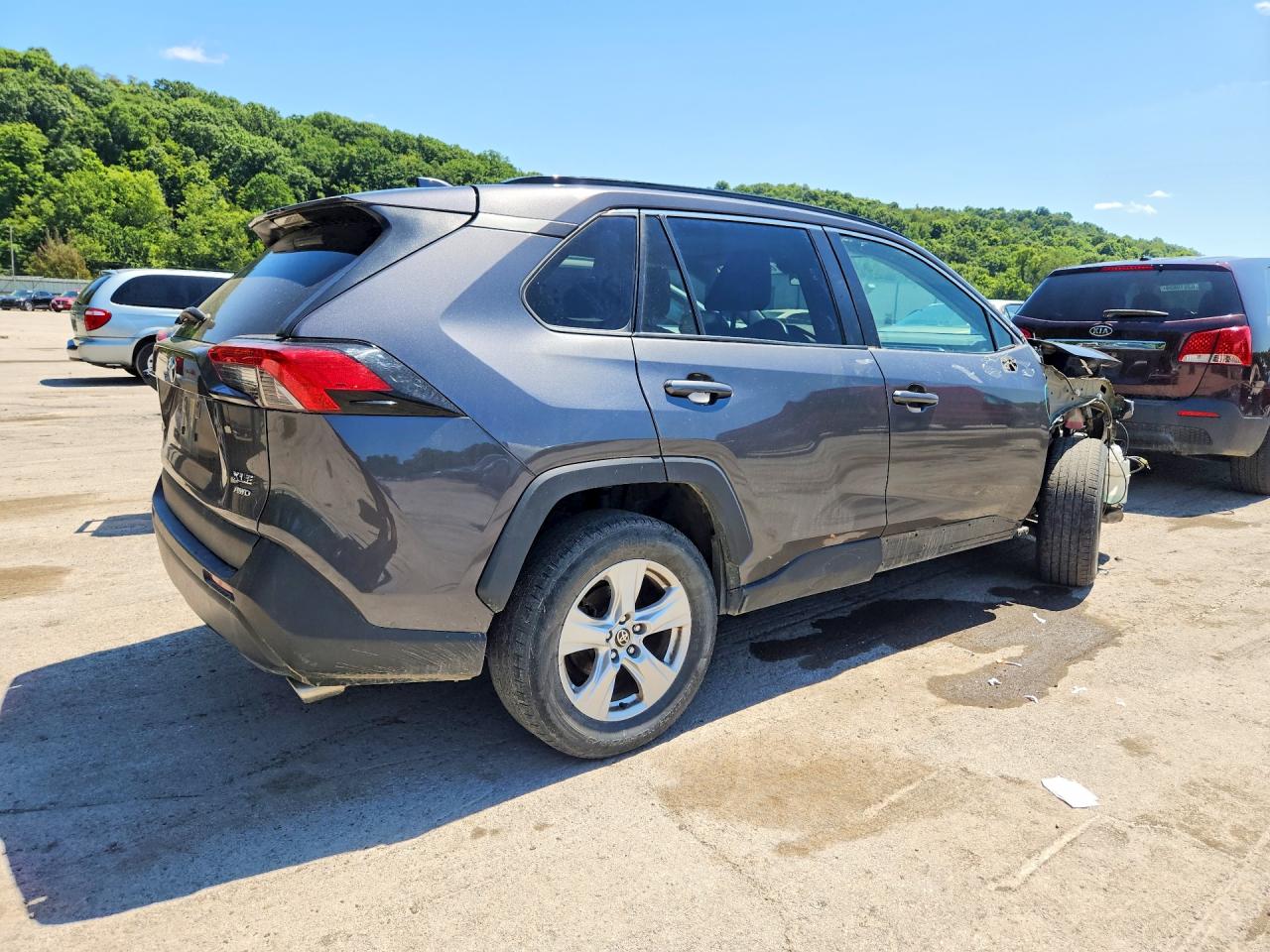 2021 TOYOTA RAV4 XLE — снимка 3