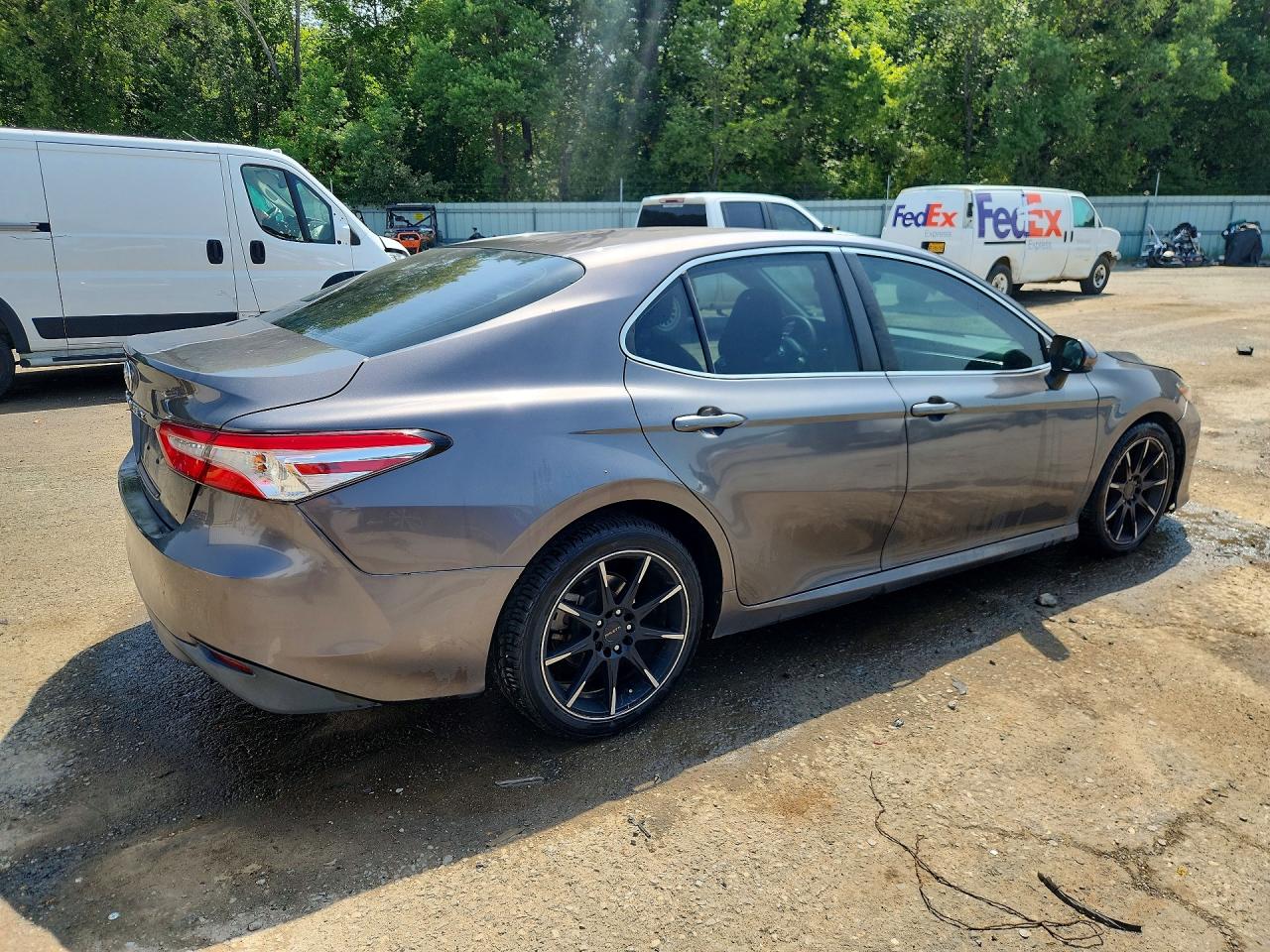 2018 TOYOTA CAMRY L — снимка 3