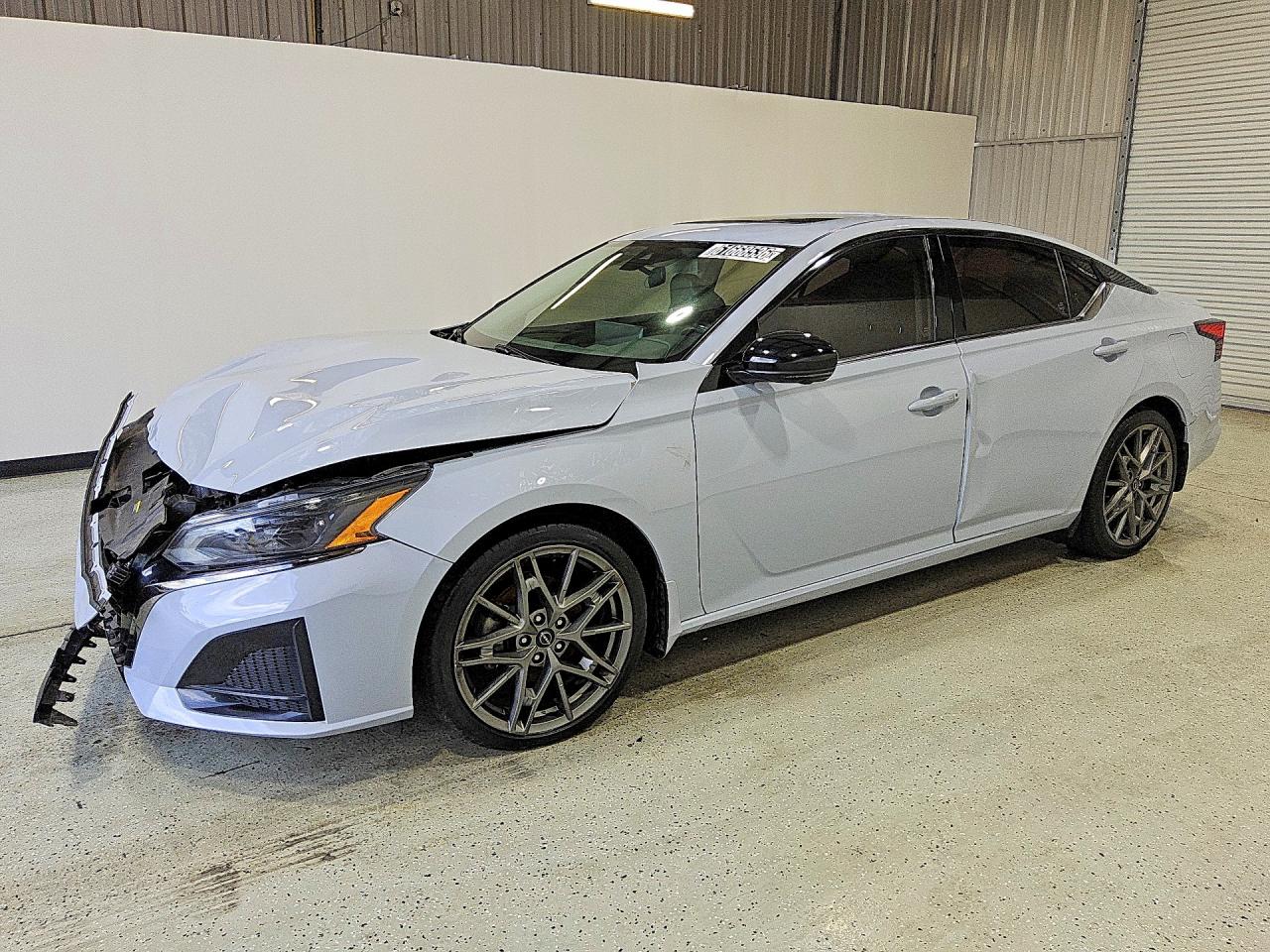 2023 NISSAN ALTIMA 2.0 SR