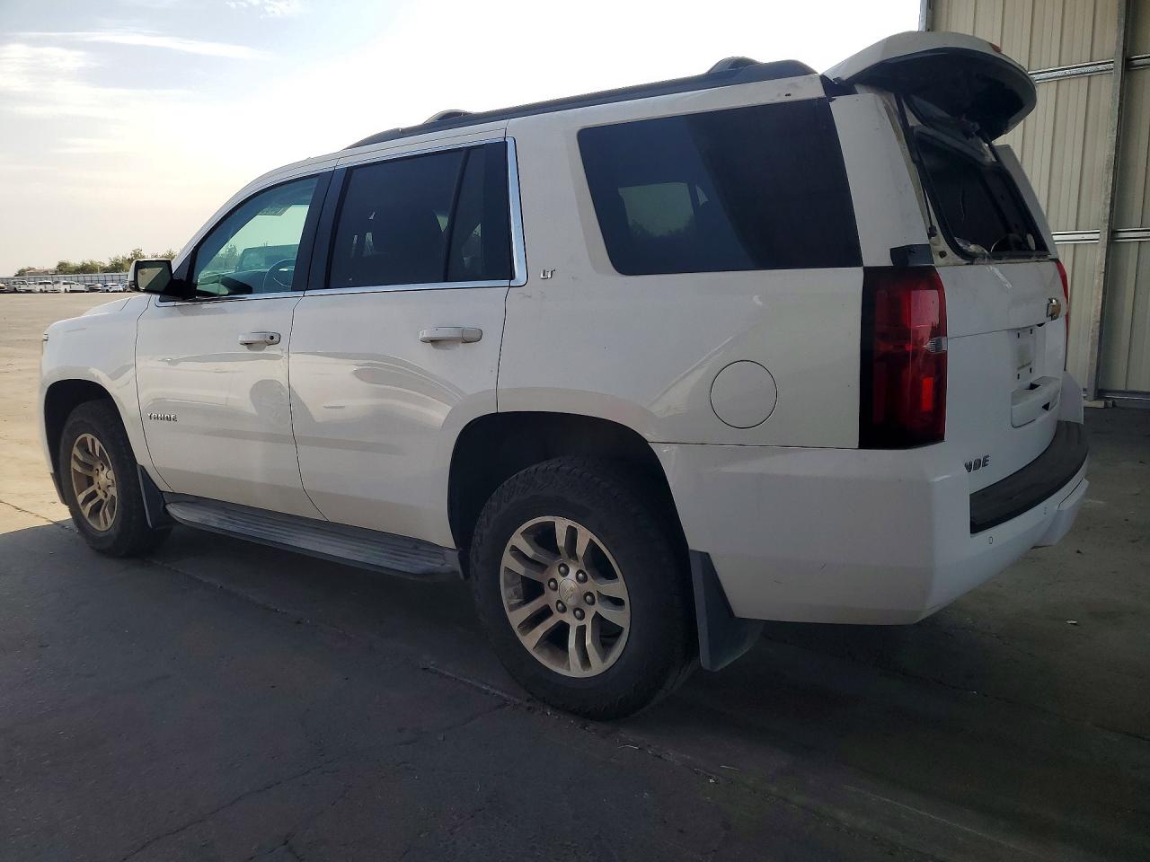 2015 CHEVROLET TAHOE K1500 LT — снимка 2