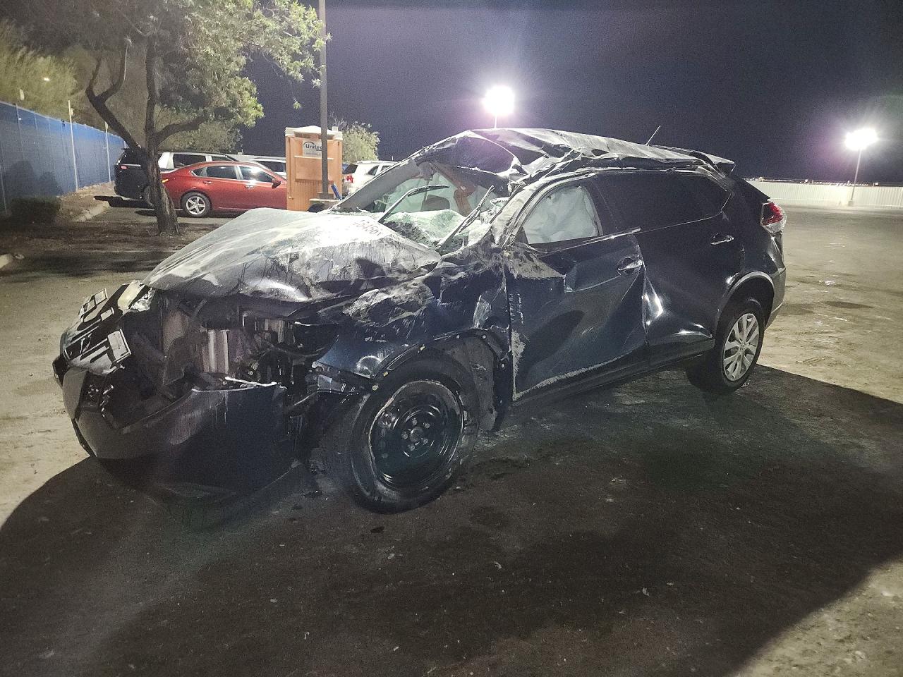 2015 NISSAN ROGUE S