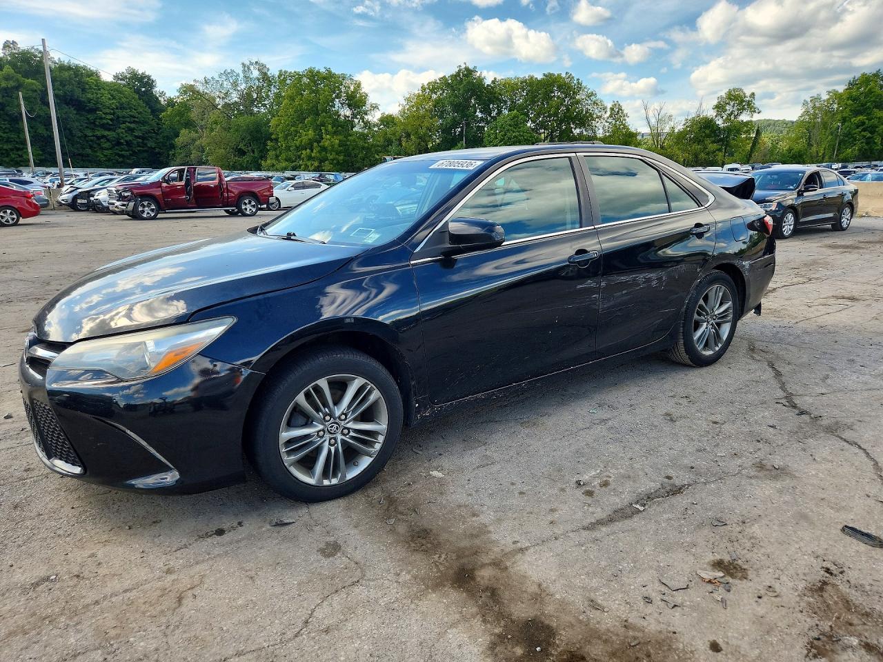 2017 TOYOTA CAMRY SE