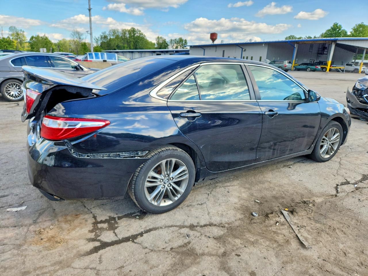 2017 TOYOTA CAMRY SE — снимка 3