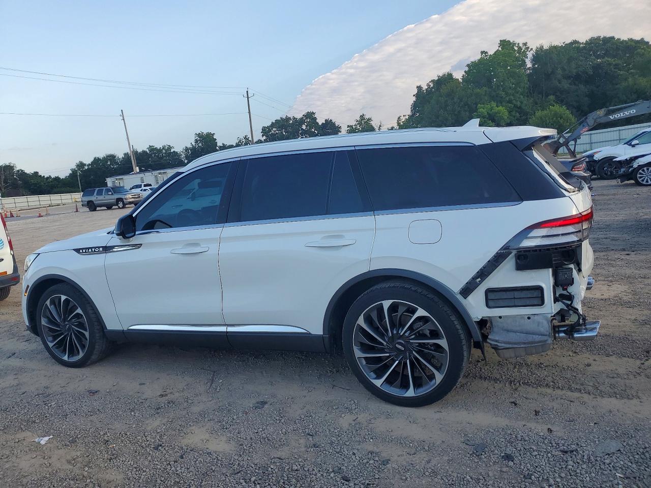 2021 LINCOLN AVIATOR RESERVE — снимка 2