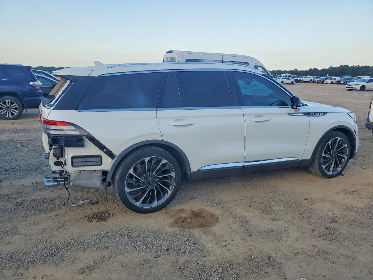 2021 LINCOLN AVIATOR RESERVE — снимка 3