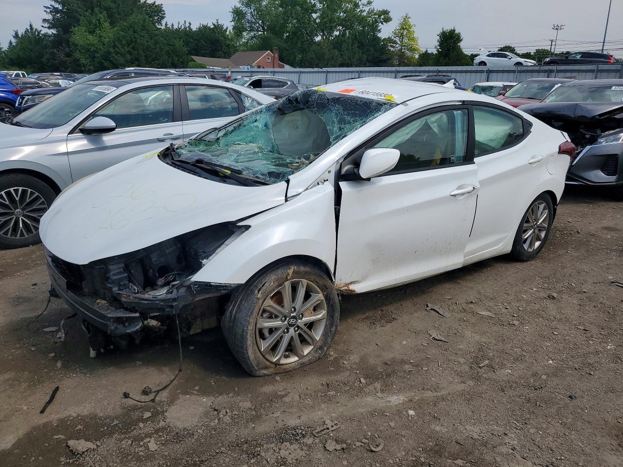 2016 HYUNDAI ELANTRA SE