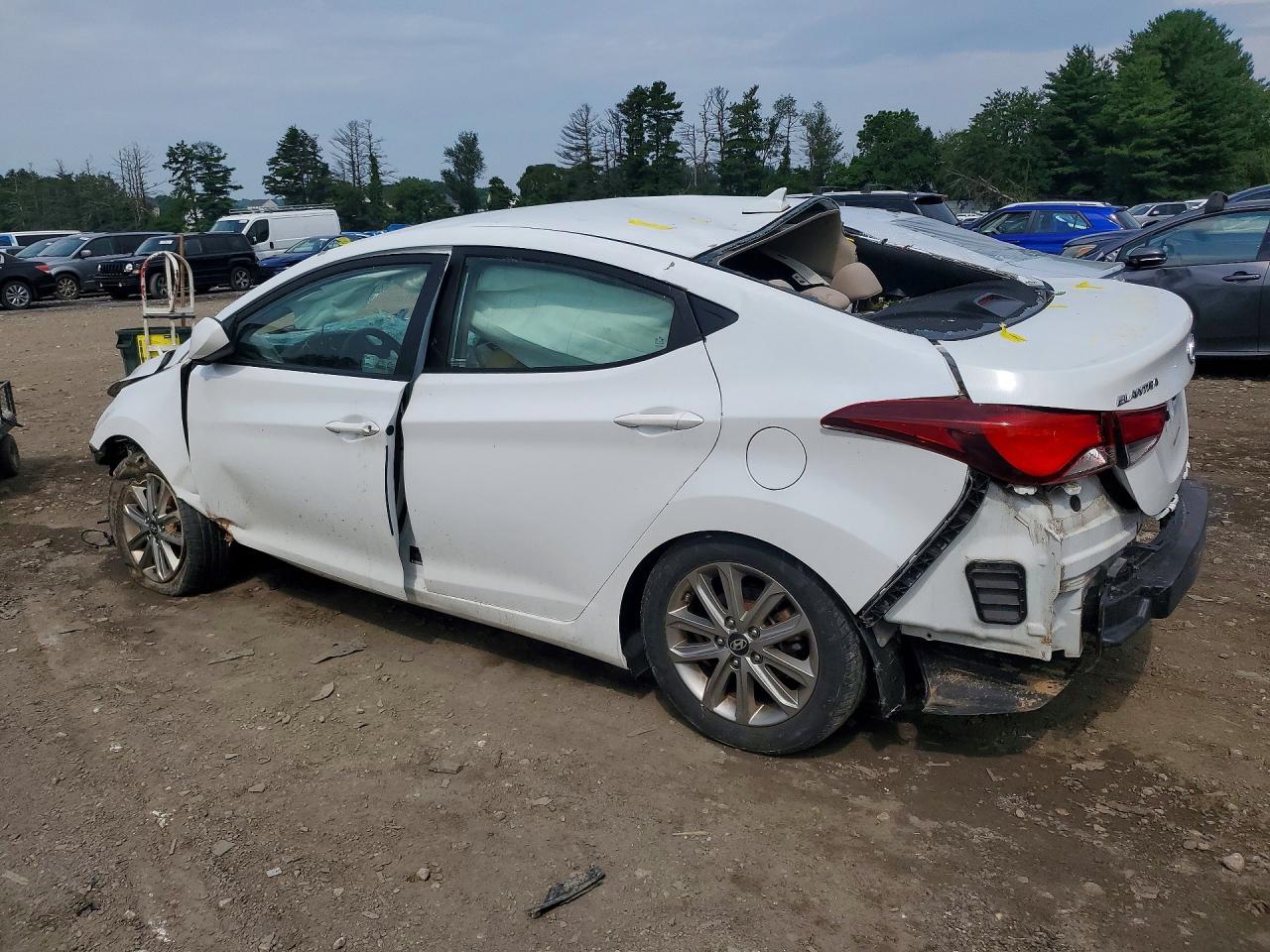 2016 HYUNDAI ELANTRA SE — снимка 2