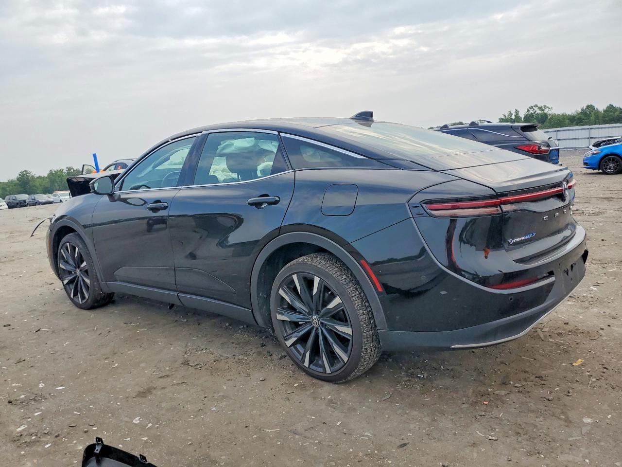 2025 TOYOTA CROWN PLATINUM — снимка 2