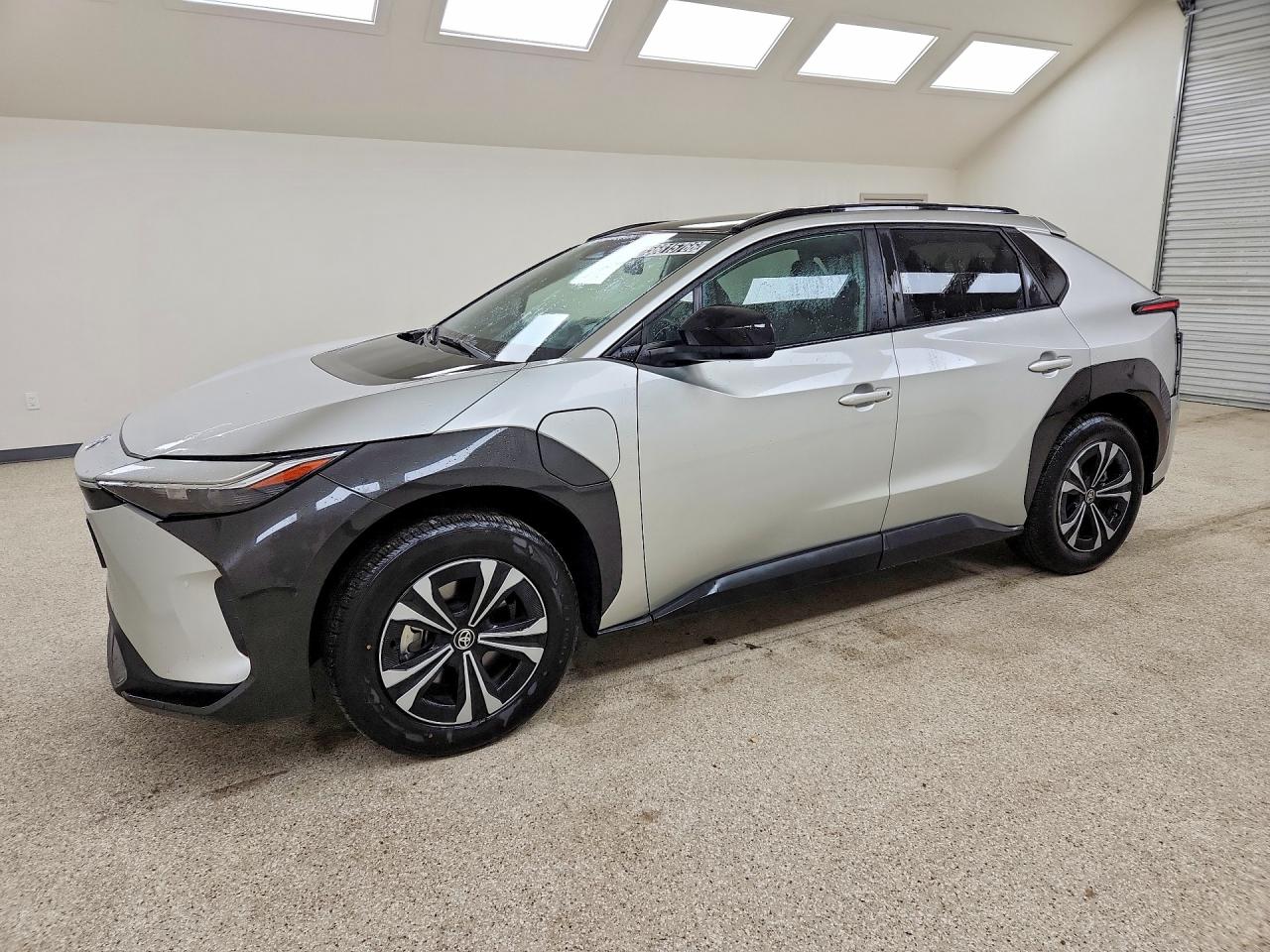 2023 TOYOTA BZ4X XLE