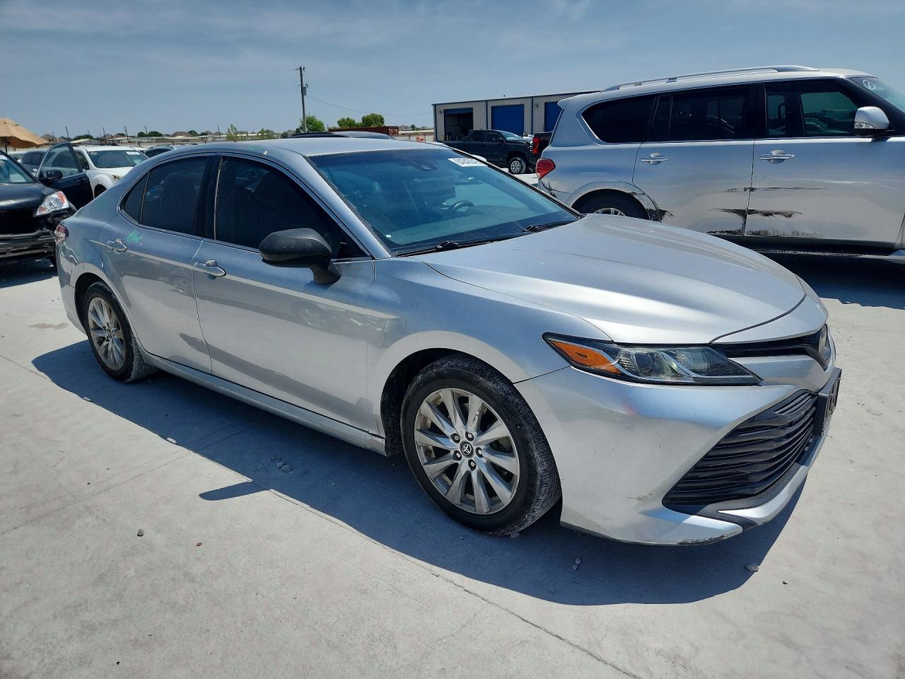 2018 TOYOTA CAMRY LE — снимка 4