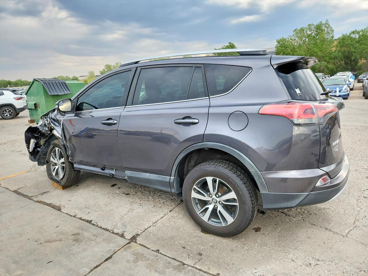 2016 TOYOTA RAV4 XLE — снимка 2