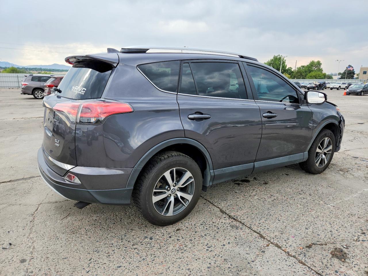 2016 TOYOTA RAV4 XLE — снимка 3