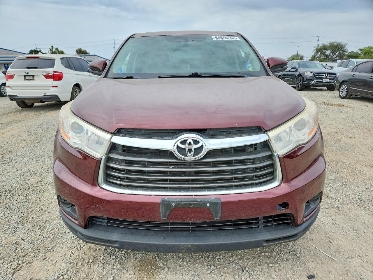 2015 TOYOTA HIGHLANDER LE — снимка 5