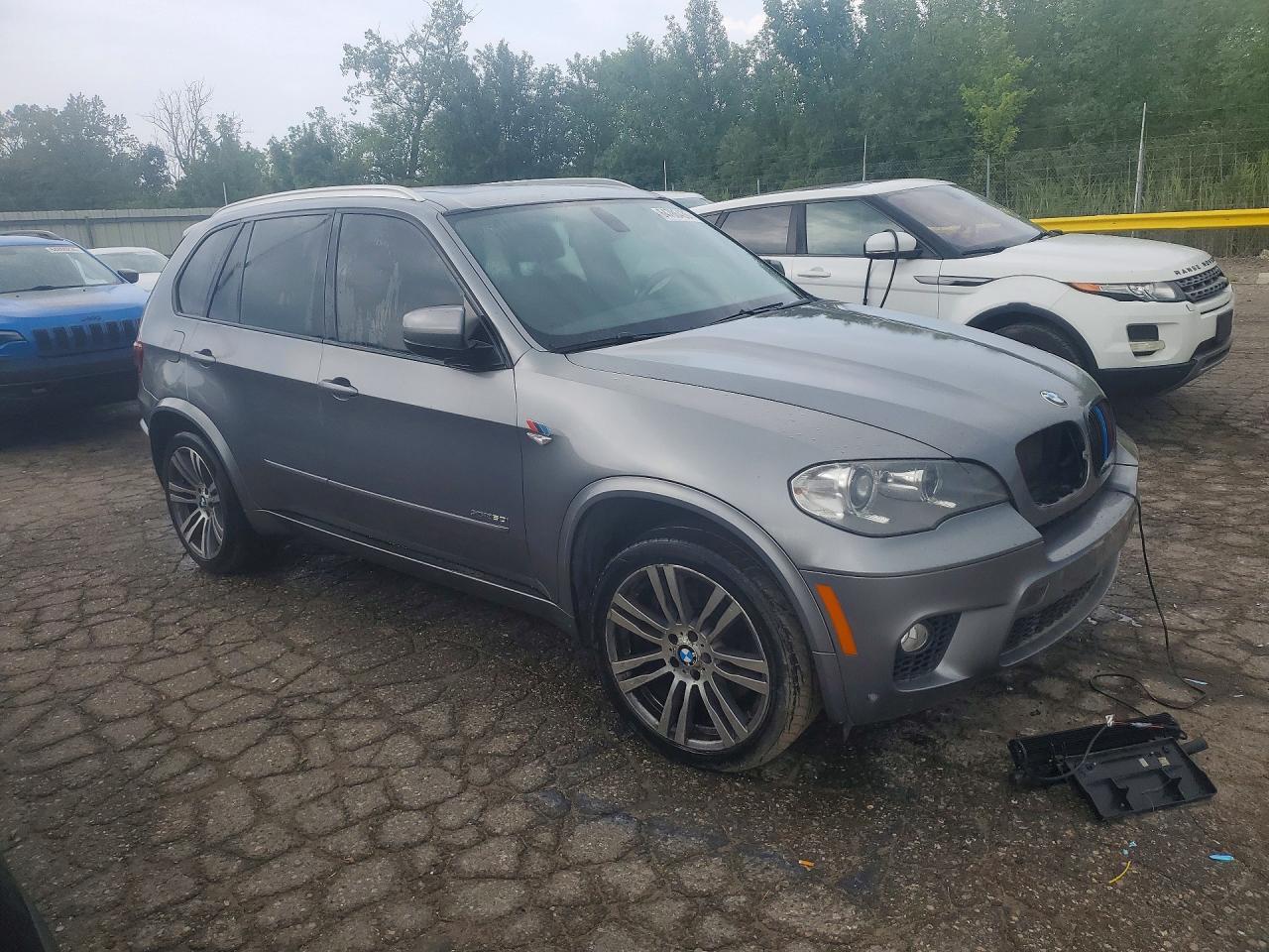 2013 BMW X5 XDRIVE50I — снимка 4