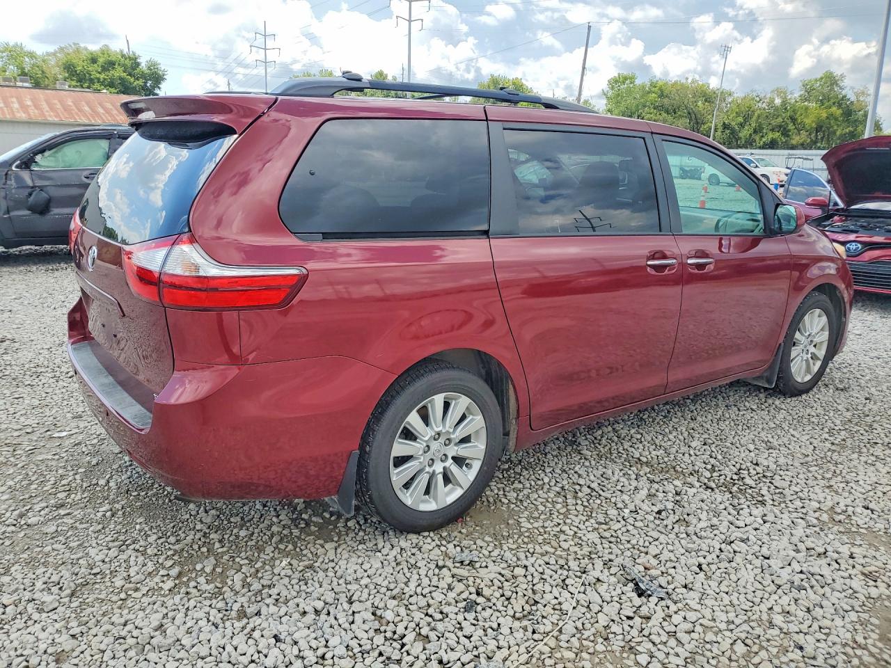 2015 TOYOTA SIENNA XLE 7-PASSENGER — снимка 3