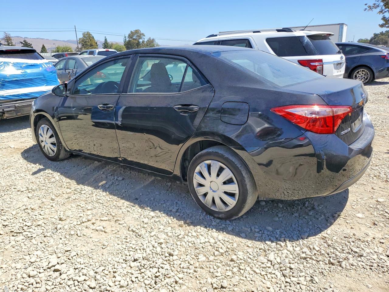 2017 TOYOTA COROLLA LE — снимка 2