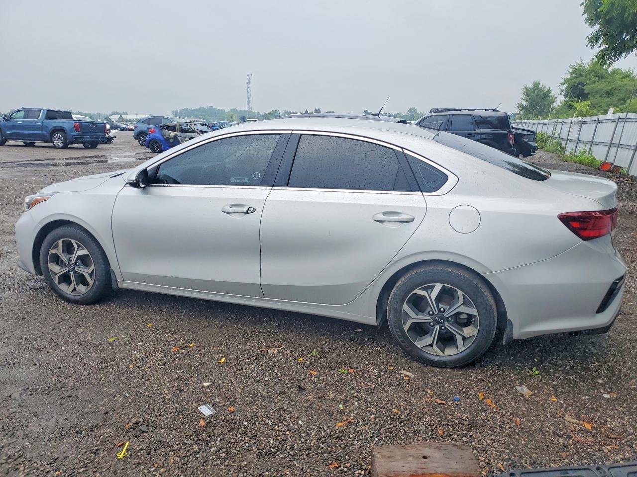 2020 KIA FORTE EX — снимка 2
