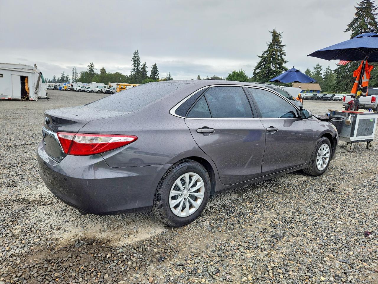 2015 TOYOTA CAMRY LE — снимка 3
