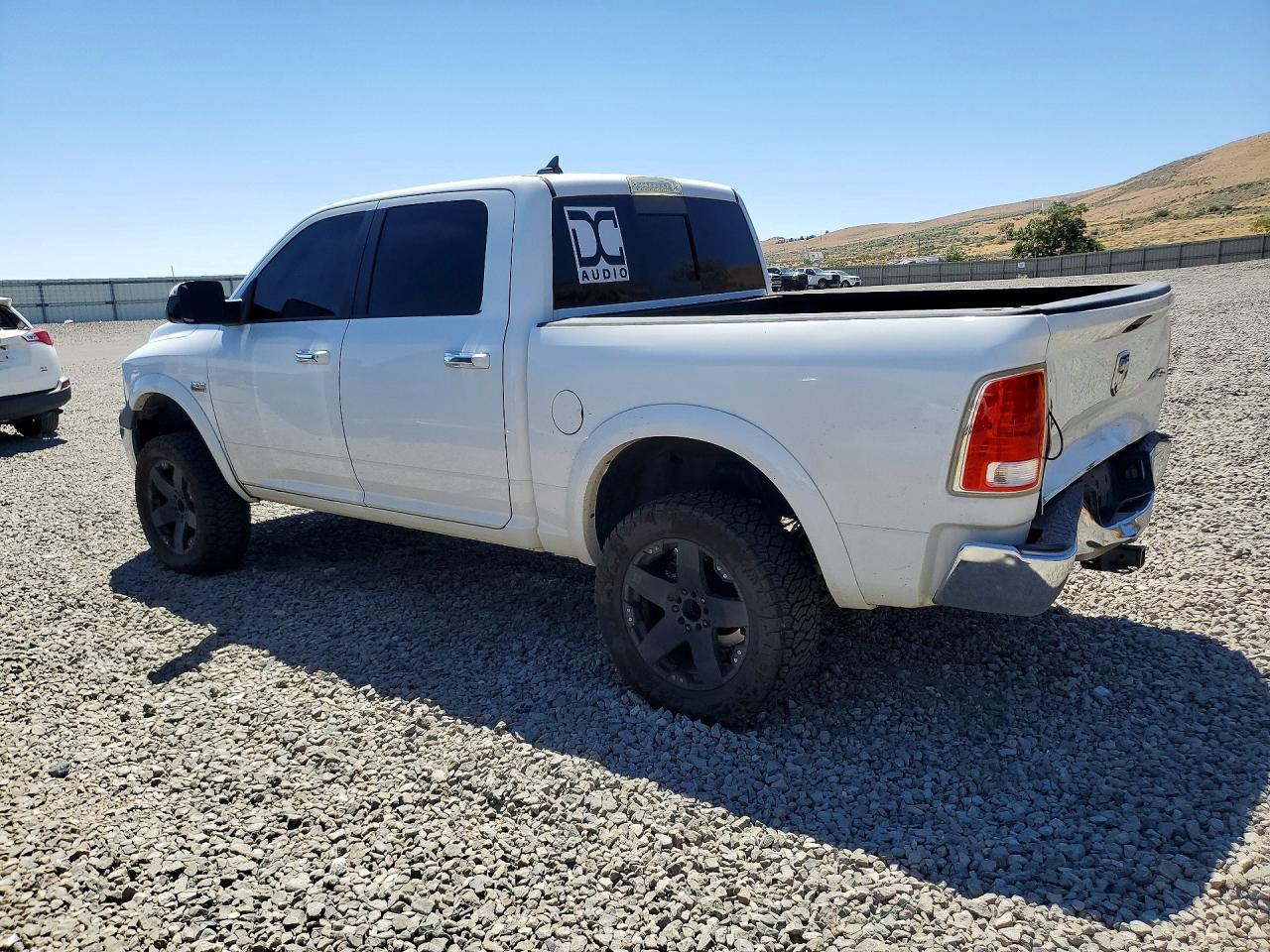 2017 RAM 1500 LARAMIE — снимка 2