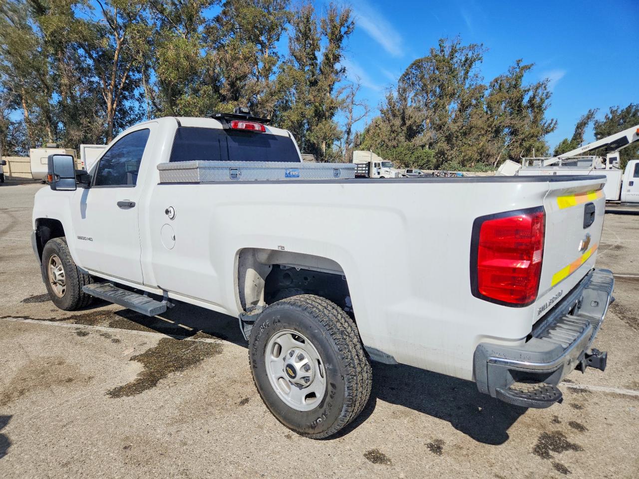 2019 CHEVROLET SILVERADO K2500 HEAVY DUTY — снимка 2