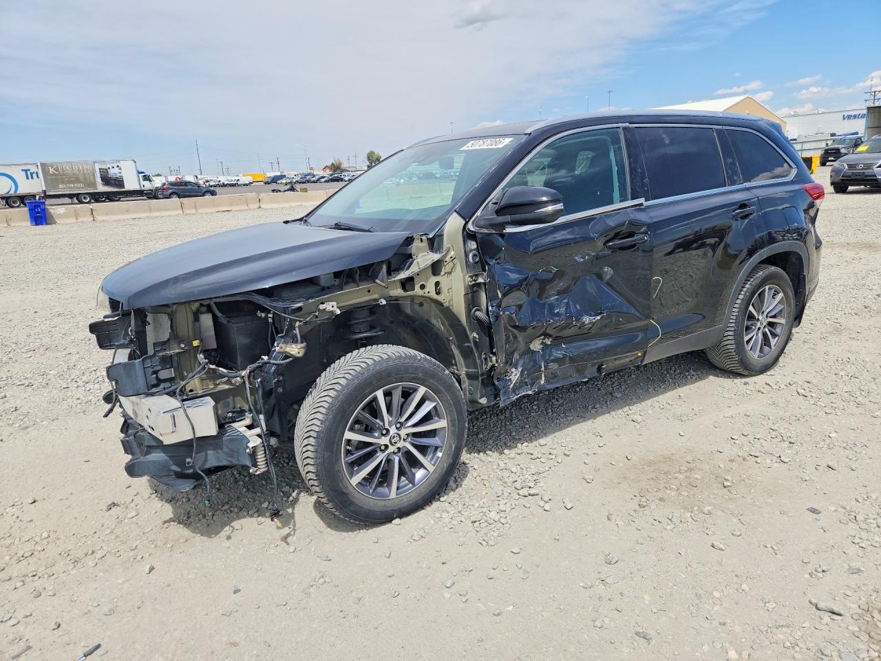 2019 TOYOTA HIGHLANDER XLE