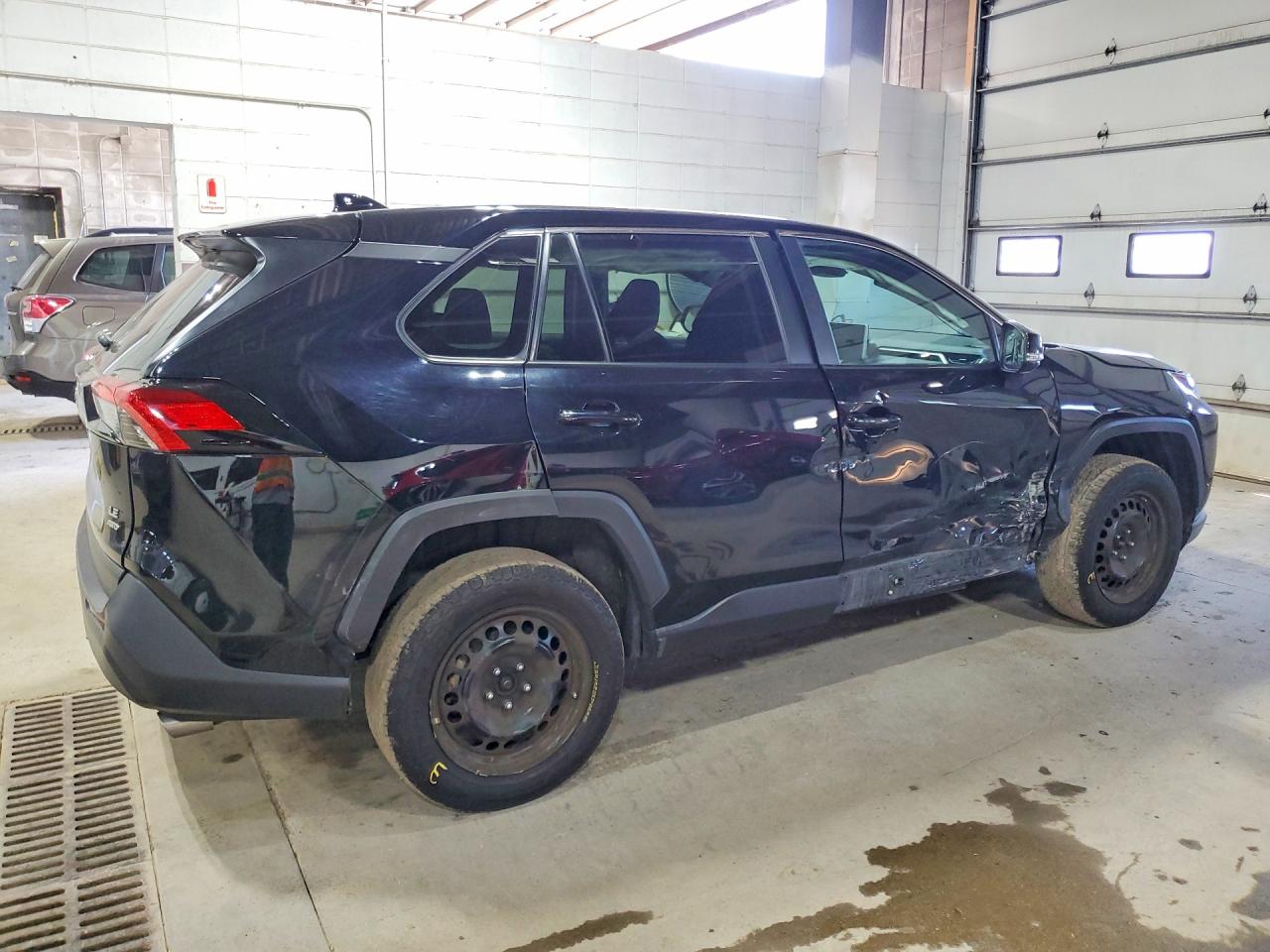 2024 TOYOTA RAV4 LE — снимка 3
