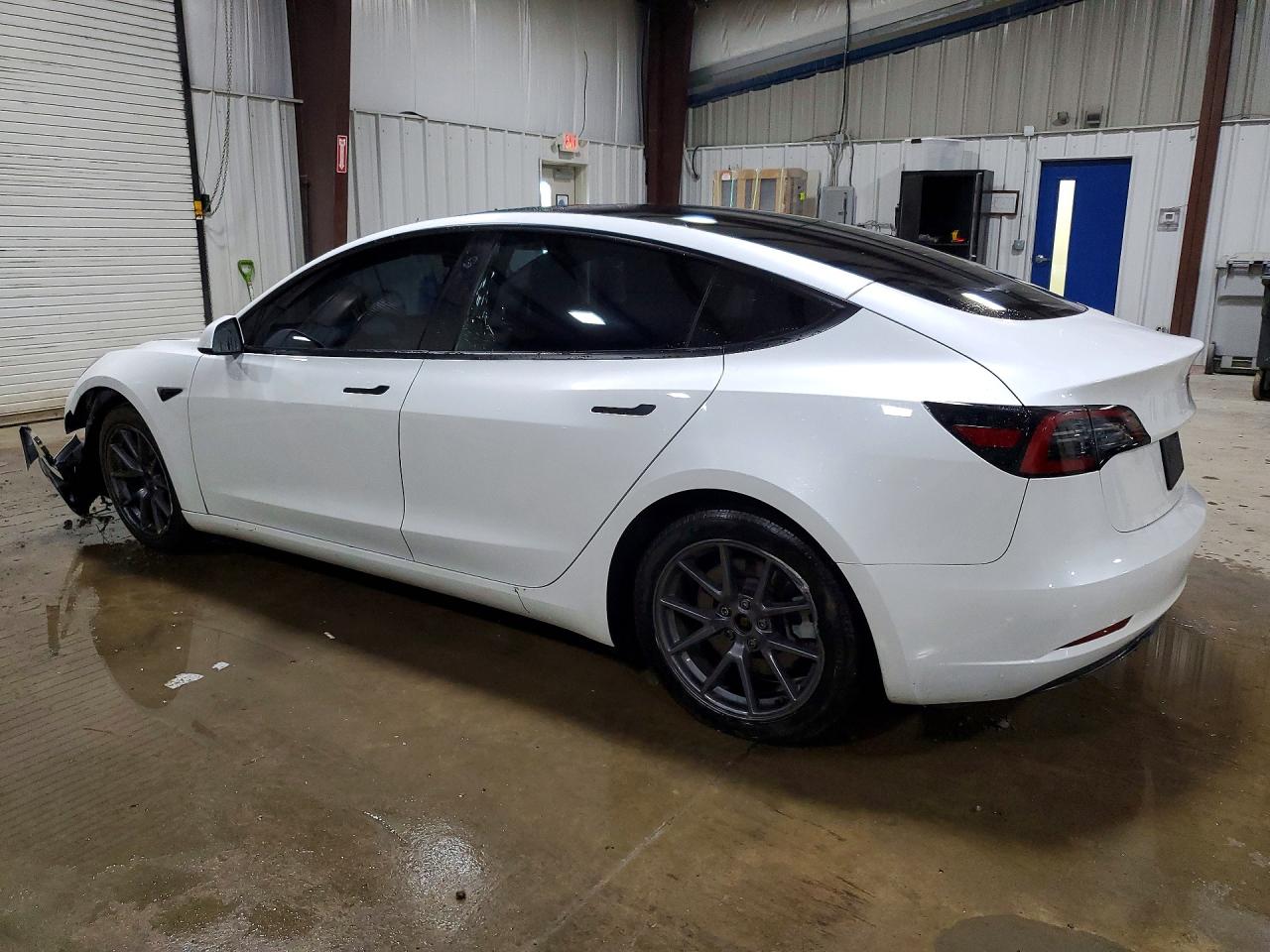 2023 TESLA MODEL 3 — снимка 2
