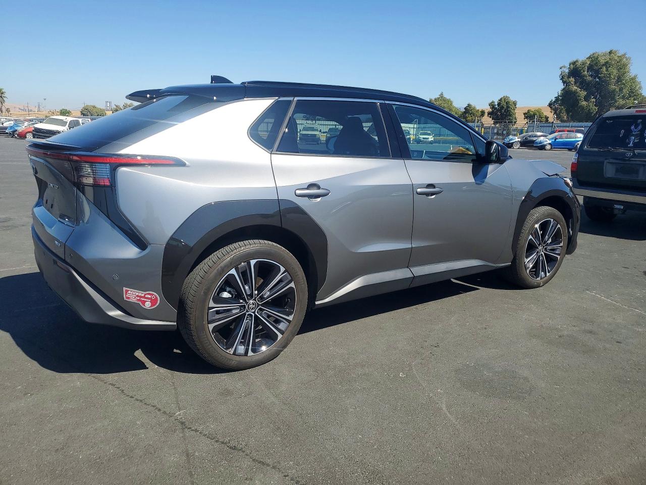 2024 TOYOTA BZ4X LIMITED — снимка 3