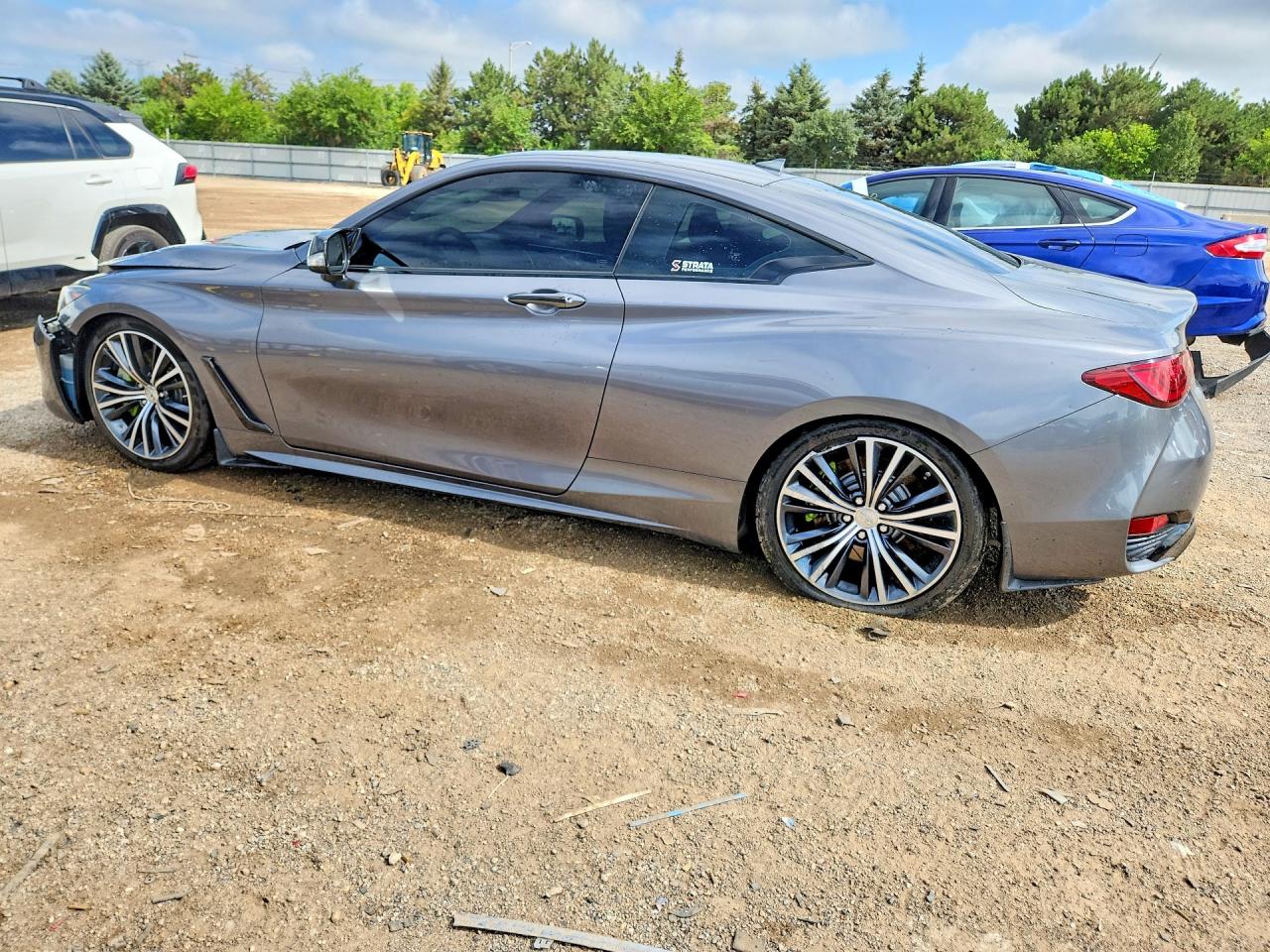 2019 INFINITI Q60 3.0T LUXE — снимка 2