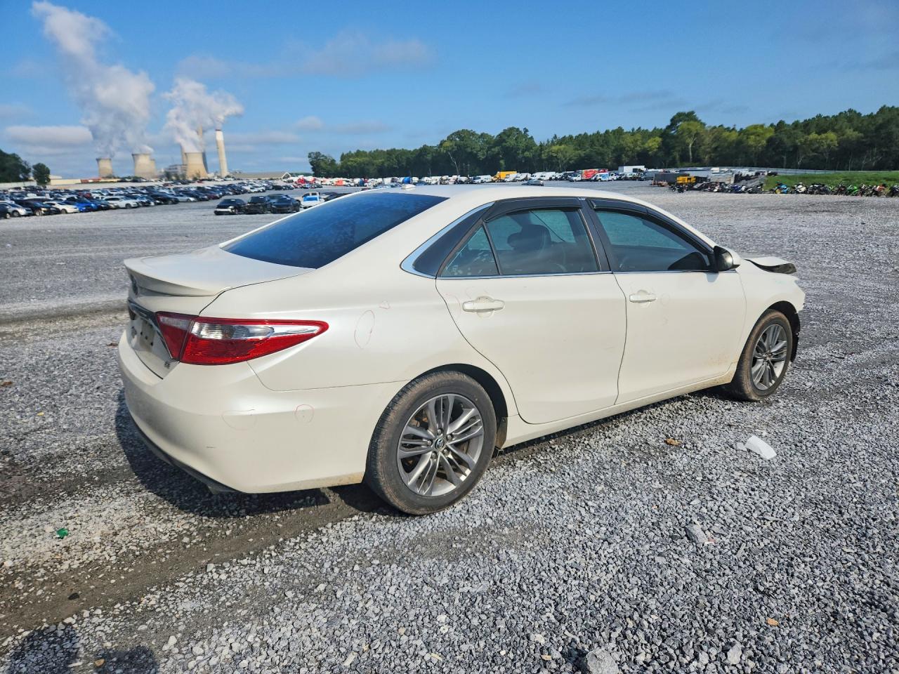 2015 TOYOTA CAMRY SE — снимка 3