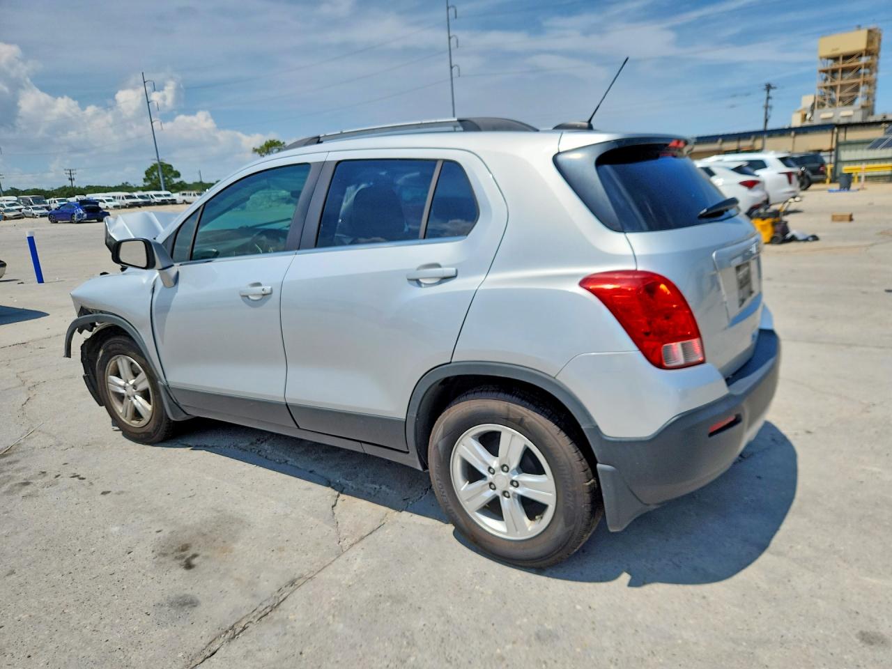 2015 CHEVROLET TRAX 1LT — снимка 2