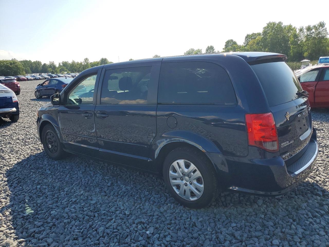 2017 DODGE GRAND CARAVAN SE — снимка 2