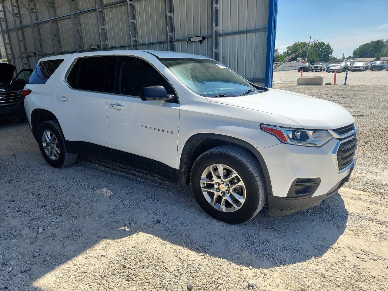 2020 CHEVROLET TRAVERSE LS — снимка 4