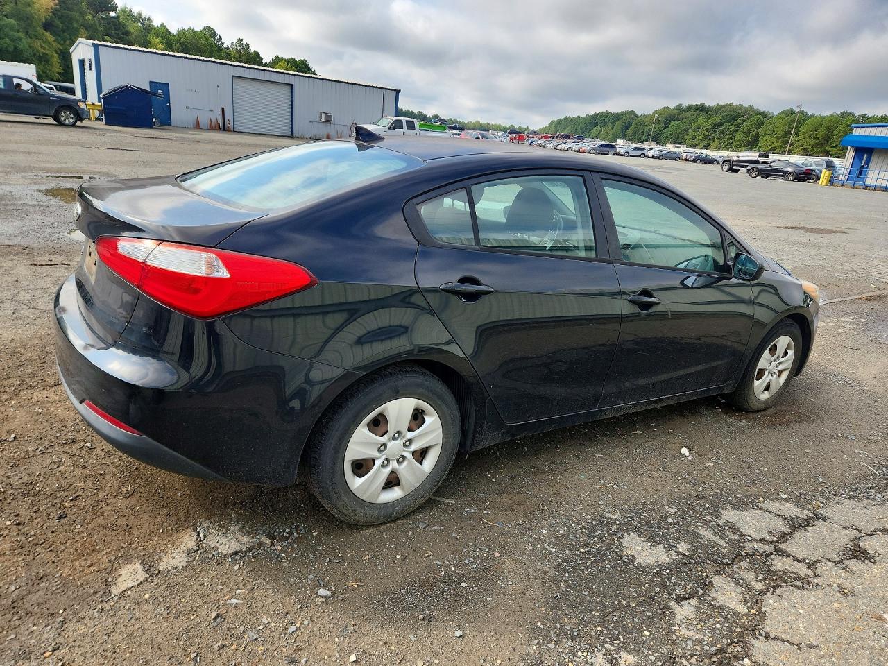 2016 KIA FORTE 4D LX — снимка 3