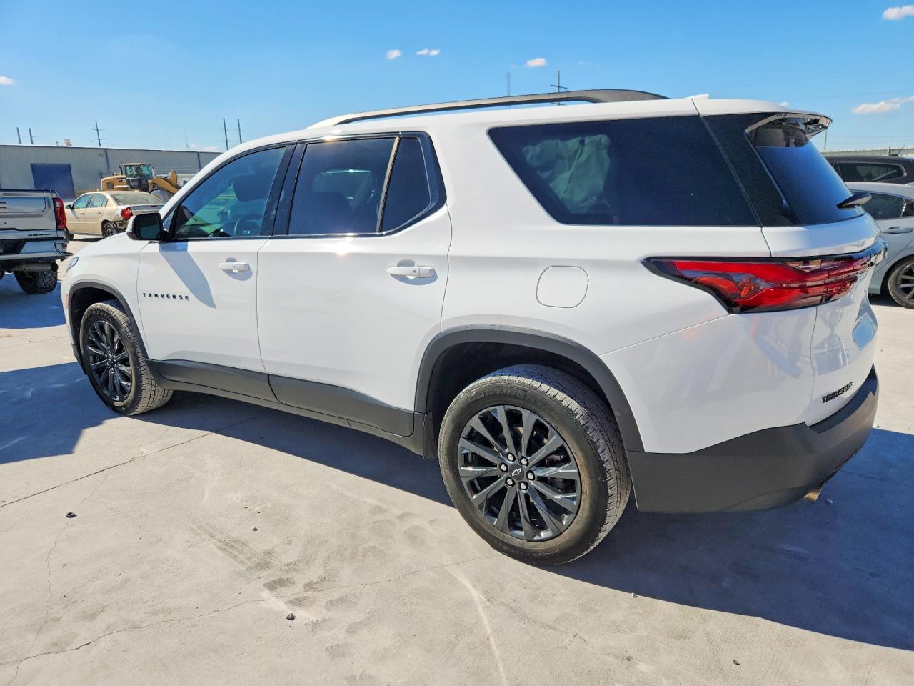 2023 CHEVROLET TRAVERSE RS — снимка 2