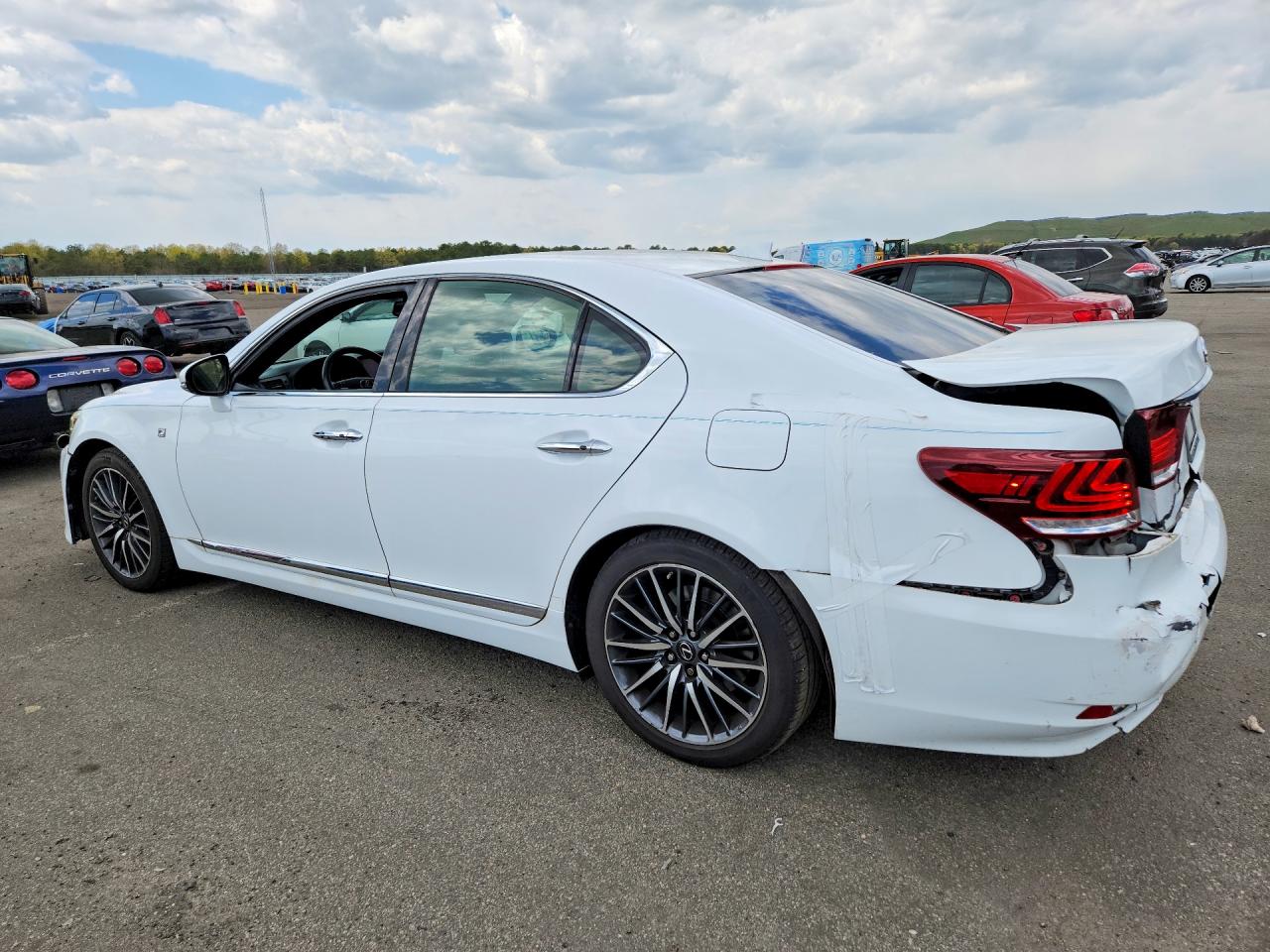 2014 LEXUS LS 460 — снимка 2