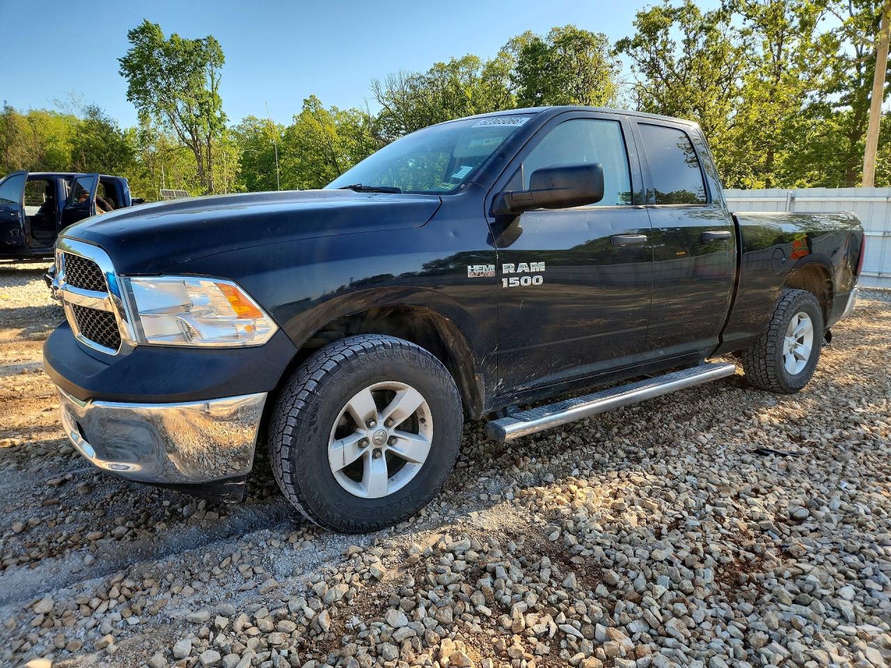 2016 RAM 1500 ST