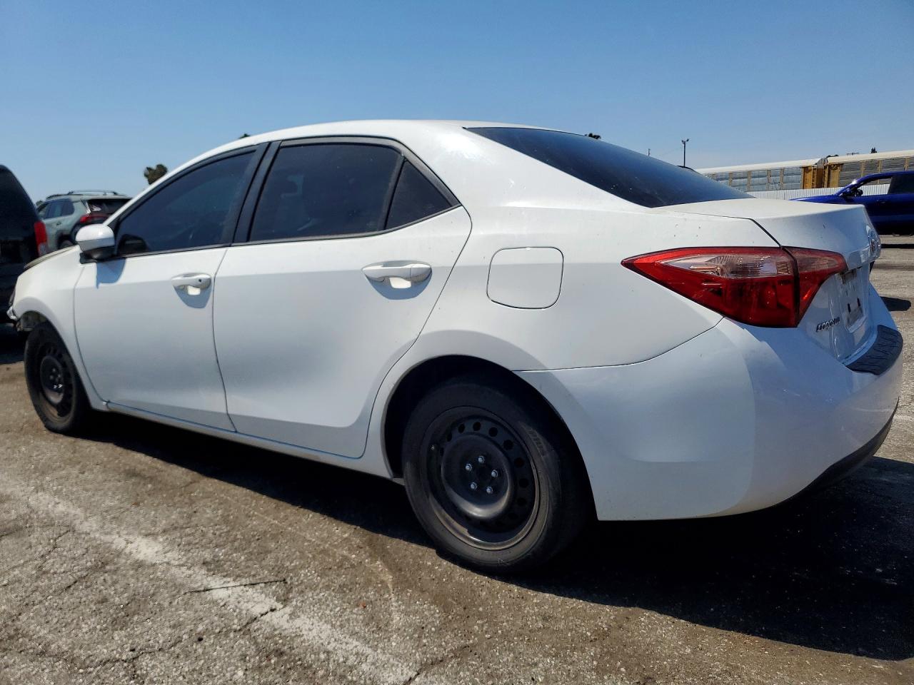 2018 TOYOTA COROLLA LE — снимка 2